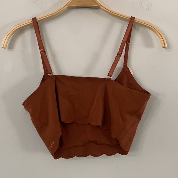 NEW DANSKIN INTIMATES BRA SIZE: M - Picture 5 of 5